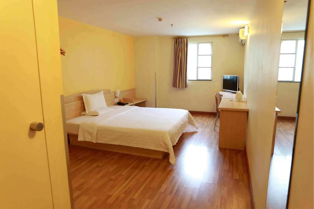 7Days Inn Luoyang Longmen Avenue Normal College Rum bild