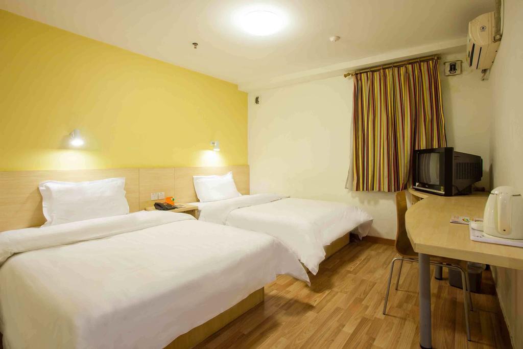 7Days Inn Luoyang Longmen Avenue Normal College Rum bild