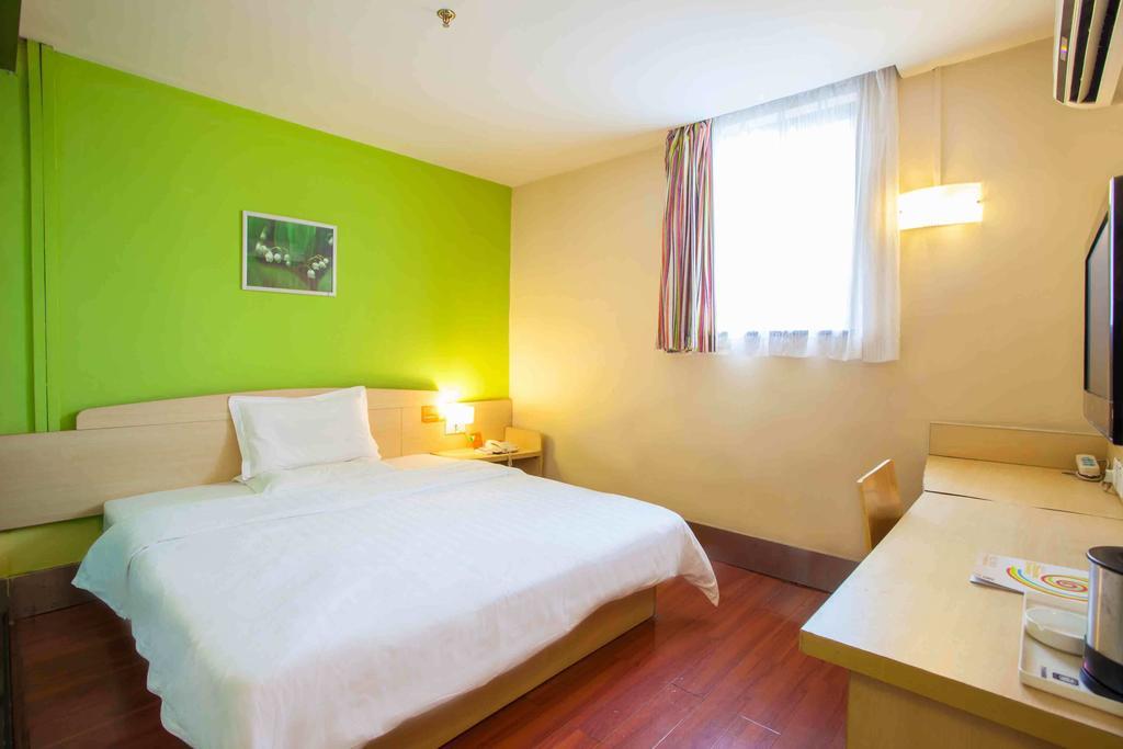 7Days Inn Luoyang Longmen Avenue Normal College Rum bild